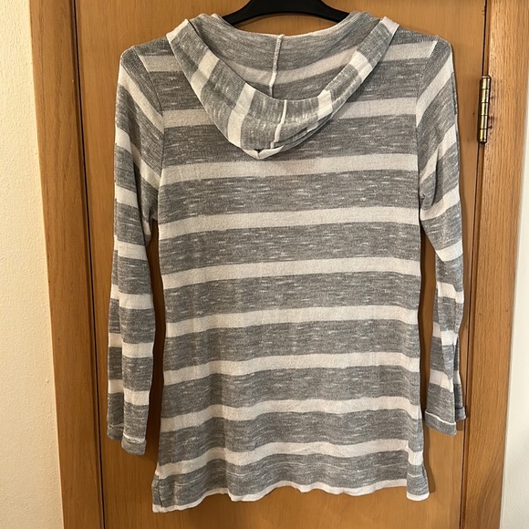 La Blanca Women’s Striped Hooded V Neck Swim Coverup Gray White Size Small - Picture 7 of 9